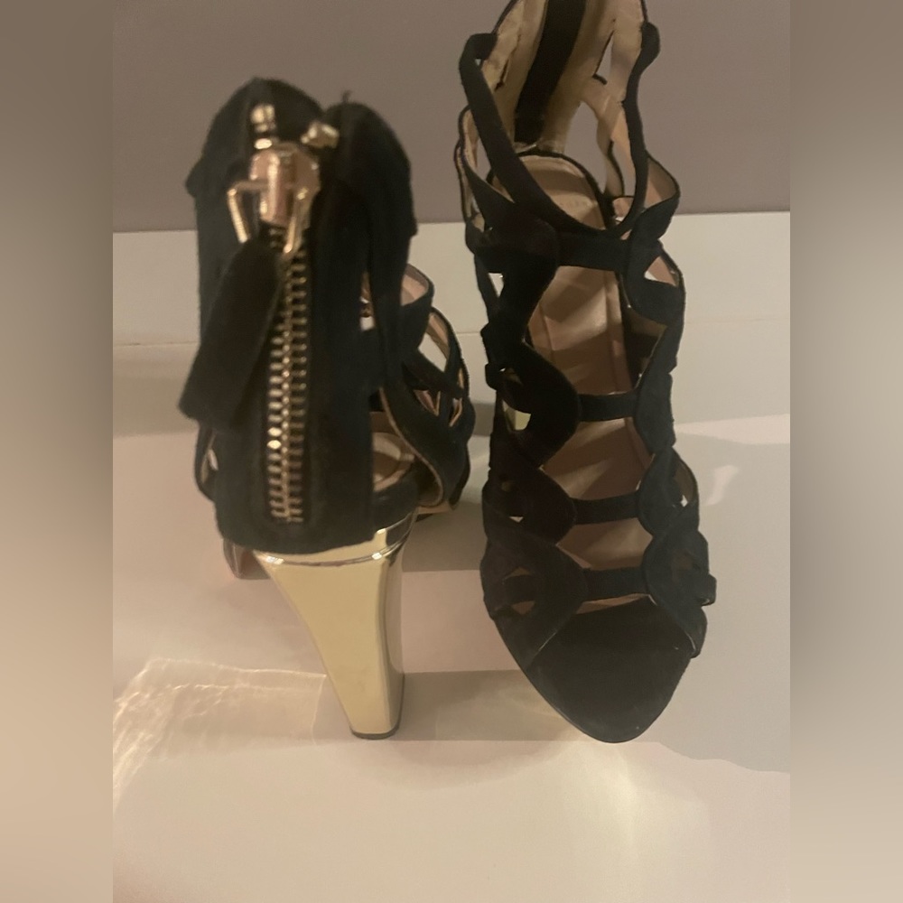 Zara new with tags high heels size 7 US / 37 EUR